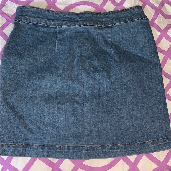 Mini button down denim skirt. - Picture 2 of 4